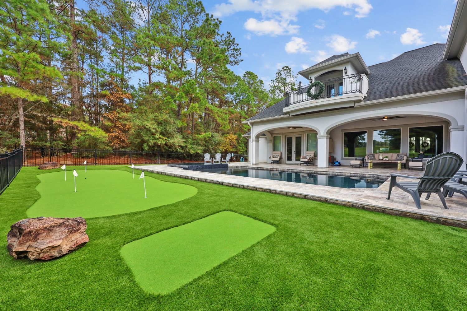 Custom Putting Greens